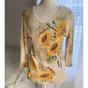 Vintage sunflower graphic top